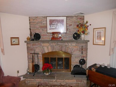 6358 Chestnut Hill Rd, Coopersburg, PA 18036 - photo 7