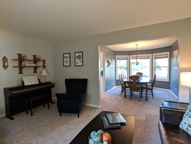 2120 Cumberland Pkwy, Algonquin, IL 60102 - photo 2