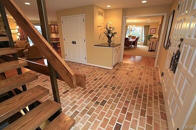 534 Ashwood Dr, Nazareth, PA 18064 - photo 4