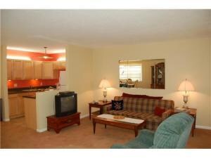 164 Salisbury G unit 1640, West Palm Beach, FL 33417 - photo 2