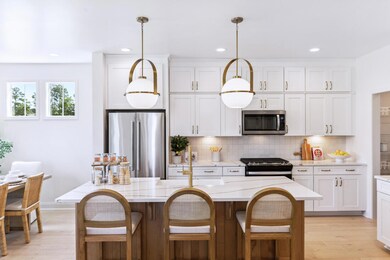 Luca Kitchen Island
