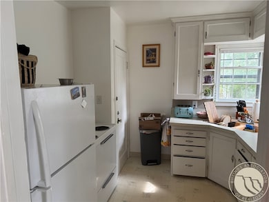 1041 N 25th St, Billings, MT 59101 - photo 7