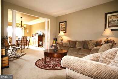 835 Shannon Dr N, Greencastle, PA 17225 - photo 4