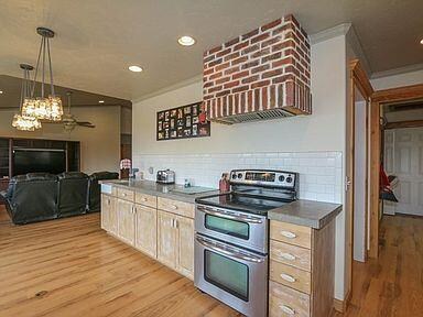 2929 E Ave, Cody, WY 82414 - photo 2