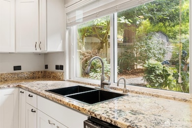 16915 NE 98th Ct, Redmond, WA 98052 - photo 3