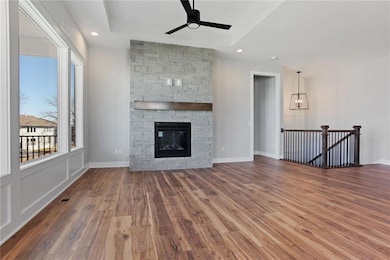 17175 S Heatherwood St, Olathe, KS 66062 - photo 5