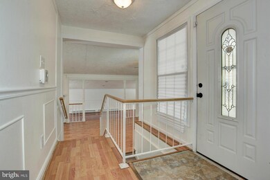 11508 Cherry Grove Dr, North Potomac, MD 20878 - photo 2
