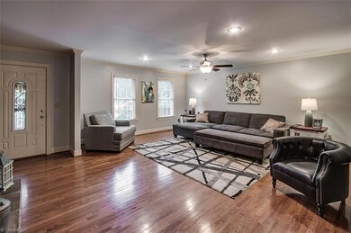 937 Chamberlin Dr, Asheboro, NC 27205 - photo 4