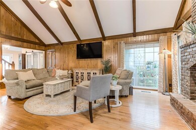 8404 Rosehill Rd, Lenexa, KS 66215 - photo 7