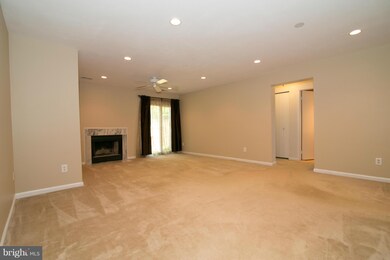 16254 Taconic Cir unit 108C, Dumfries, VA 22025 - photo 5