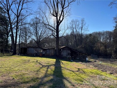 1095 Turnersburg Hwy unit 10, 11, Statesville, NC 28625 - photo 6