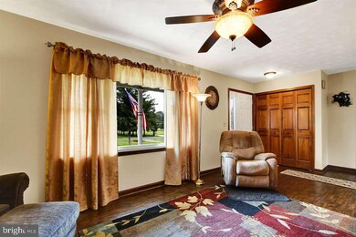 136 Mud College Rd, Littlestown, PA 17340 - photo 4