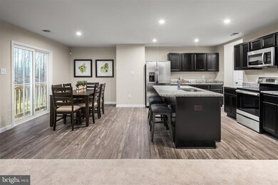 235 Green Ridge Ln, Glen Burnie, MD 21060 - photo 3