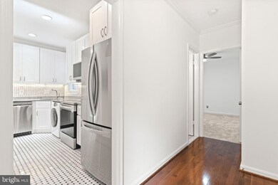 2310 Ashmead Place NW unit 402, Washington, DC 20009 - photo 4