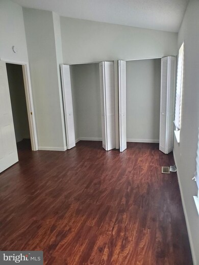 873 Saint Michaels Dr, Bowie, MD 20721 - photo 2