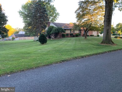 271 Park Ave, Mount Joy, PA 17552 - photo 5