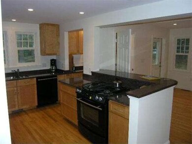 44 Pettee St, Newton Upper Falls, MA 02464 - photo 2