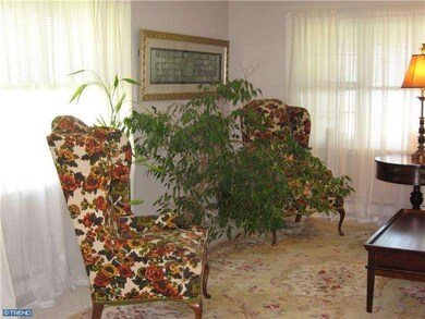 2 Thornbury Place, Southampton, NJ 08088 - photo 5