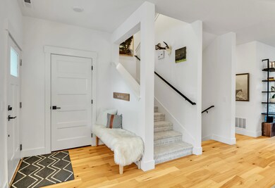 3370 Rattlesnake Drive - Main Entryway