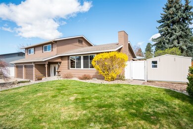 717 Gormley St, East Wenatchee, WA 98802 - photo 3