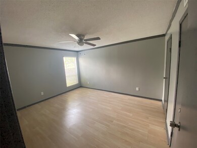 Bedroom - pic 2