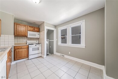 3314 Altamont Ave, Cleveland, OH 44118 - photo 6