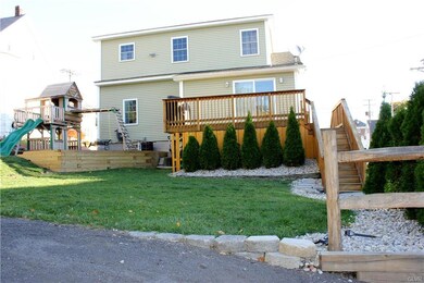 100 N Lobb Ave, Pen Argyl, PA 18072 - photo 5