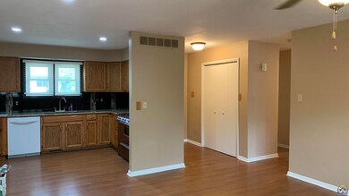 6608 SW Fairdale Dr, Topeka, KS 66619 - photo 4