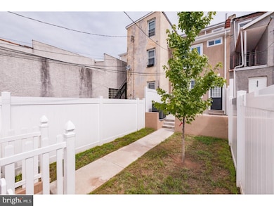 328 E Airy St, Norristown, PA 19401 - photo 5