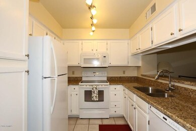 2338 Kitchen 1
