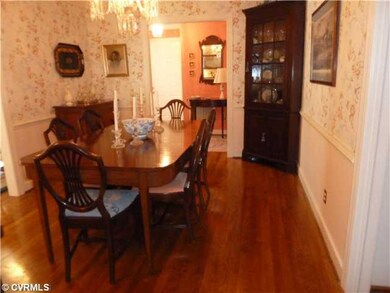 Dining Room - Beautiful Hardwood Floors - crown mo
