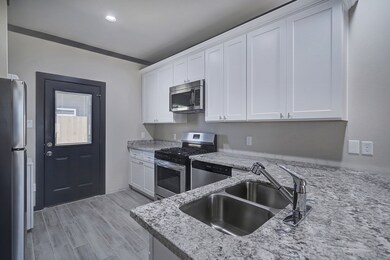 4409 Weaver Rd unit 1, Houston, TX 77016 - photo 5