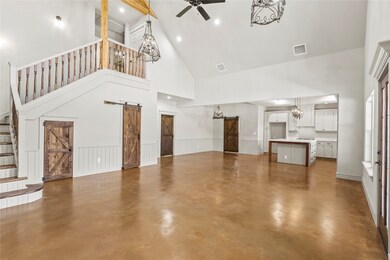 157 Wildwood Lake Dr, Huntsville, TX 77340 - photo 4