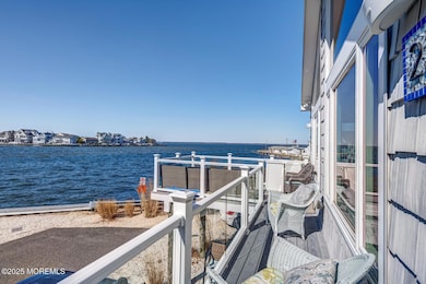 236 Gull Ln Lavallette NJ-large-009-027-