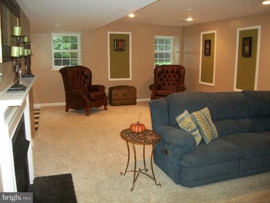 8109 Chester Ct, Spotsylvania, VA 22553 - photo 3