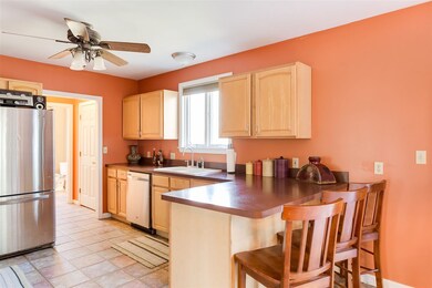 26 Lorraines Ln, Barrington, NH 03825 - photo 4