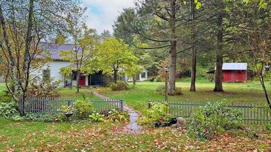 30 Woodward Rd, Petersham, MA 01366 - photo 2