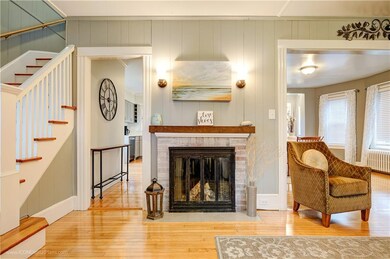 11 Apthorp Ave, Newport, RI 02840 - photo 6