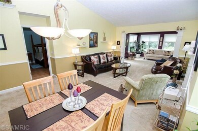 2541 Highridge Ln SE unit 48, Grand Rapids, MI 49546 - photo 2