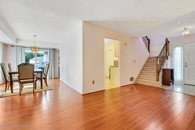 3 Hawk Ct Howell NJ 07731 USA-large-014-