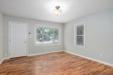 921 S Nettleton Ave-20