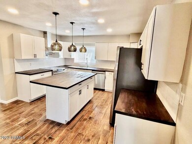 5809 W Wilshire Dr unit 6, Phoenix, AZ 85035 - photo 2