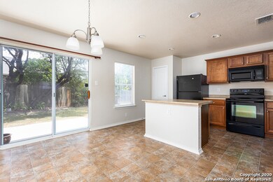 8103 Cooper Corral Cir, San Antonio, TX 78255 - photo 5