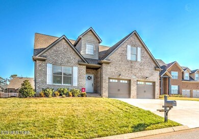 12512 Tangle Crest Ln, Hardin Valley, TN 37932 - photo 2