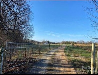 475 Morning Glory Ln, Cleveland, NC 27013 - photo 4