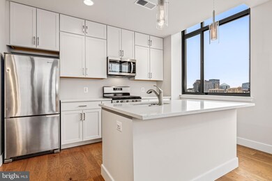 2000 Clarendon Blvd unit 1006, Arlington, VA 22201 - photo 4