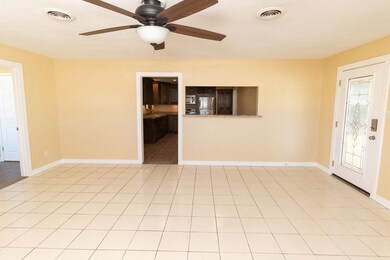 910 N Carol Ave, Monahans, TX 79756 - photo 5