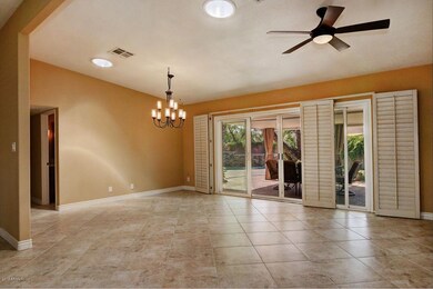 1501 W Orchid Ln Phoenix AZ-large-006-9-