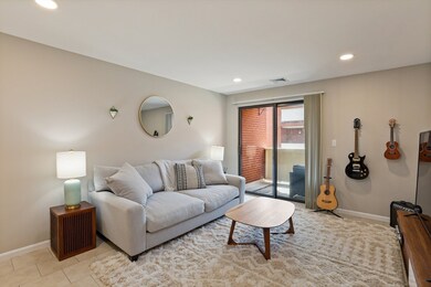 20 Central St unit 306, Salem, MA 01970 - photo 2