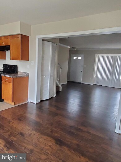 6000 Applegarth Place, Capitol Heights, MD 20743 - photo 4